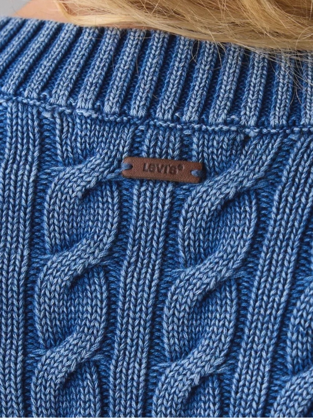 Levi's® Boyfriend Cable Knit Pullover Sweater Size XL - Picture 4 of 8